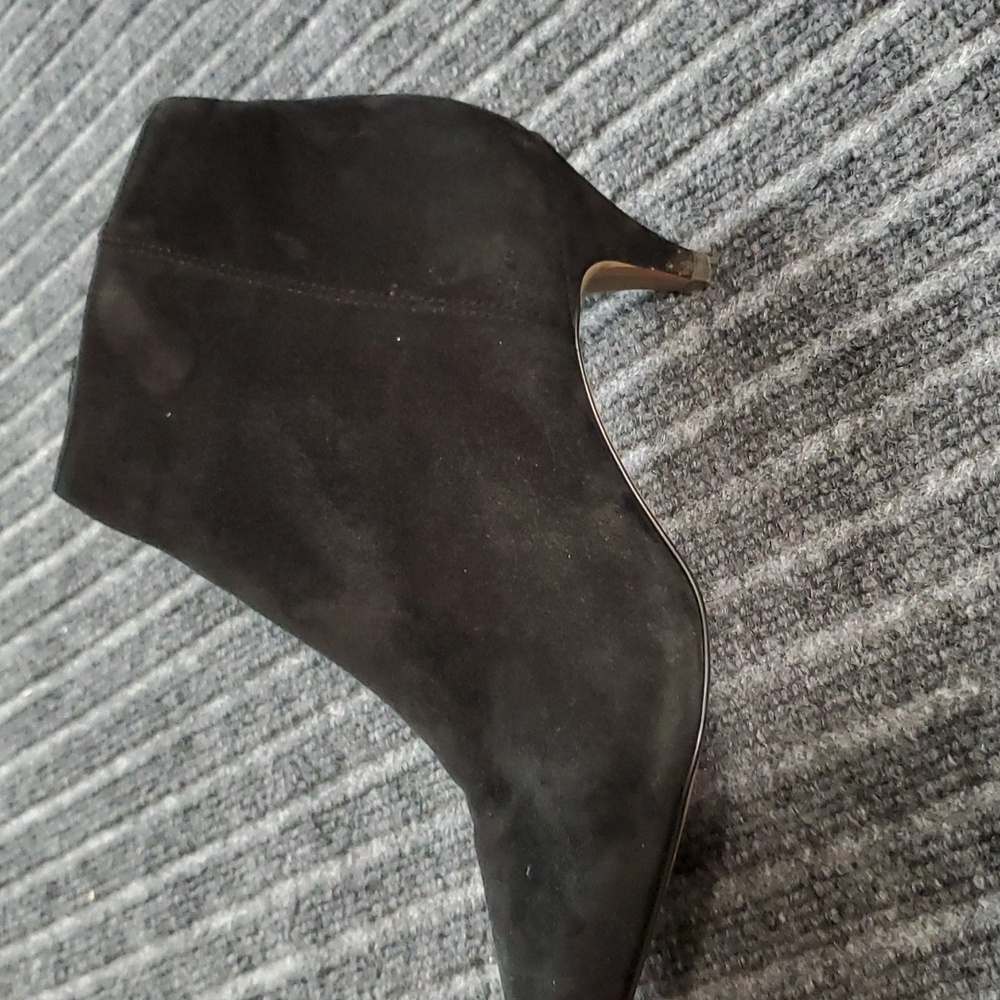 Sam Edelman black leather booties size 7